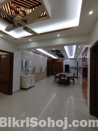 Luxurious 4-Bedroom Apartment Rent in Bashundhara R/A